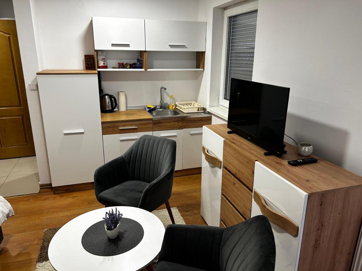 Apartmani Venci Travnik - Housity