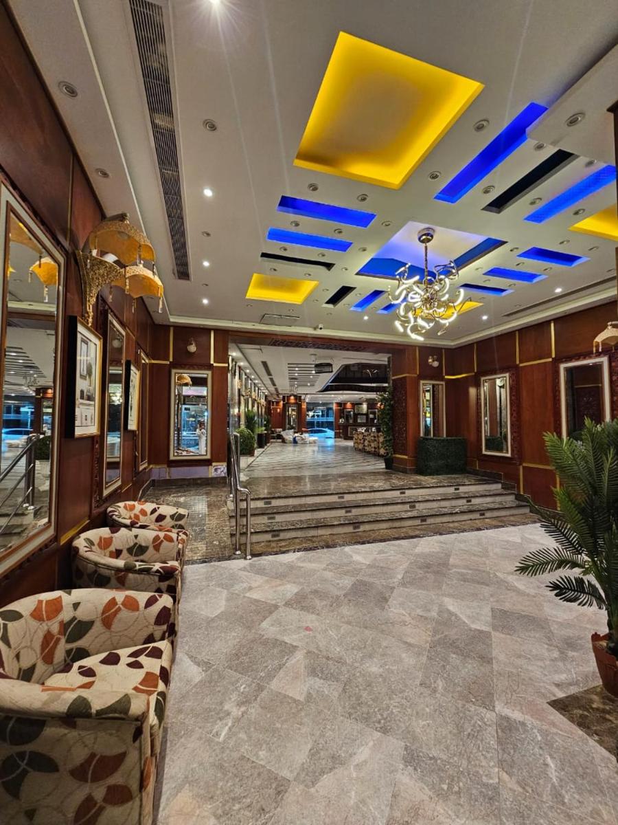 فندق برج العالم - Housity