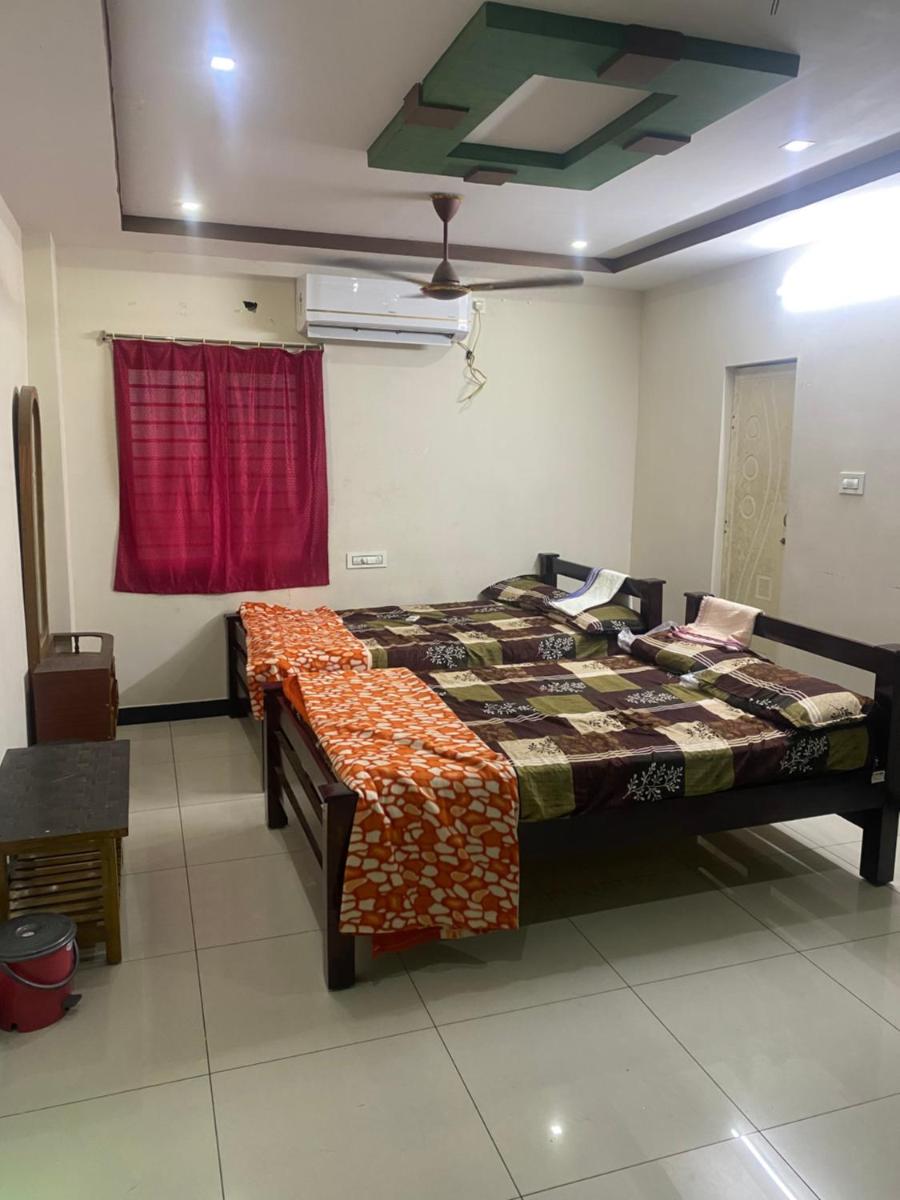 Riyaz rooms - Housity