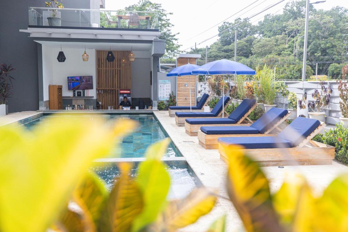 Paradise Bay Hotel Boutique - Housity