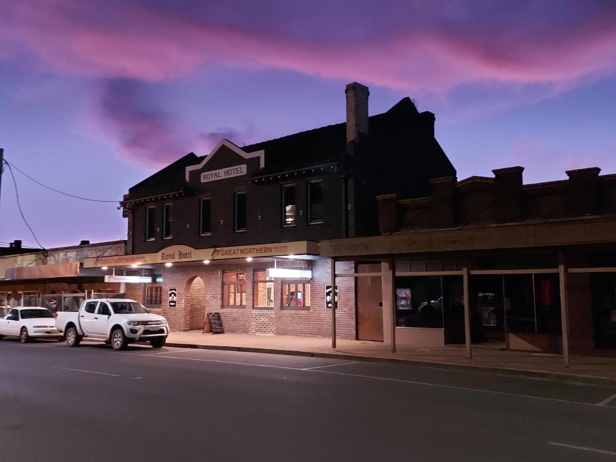 Royal Hotel Guyra - Housity
