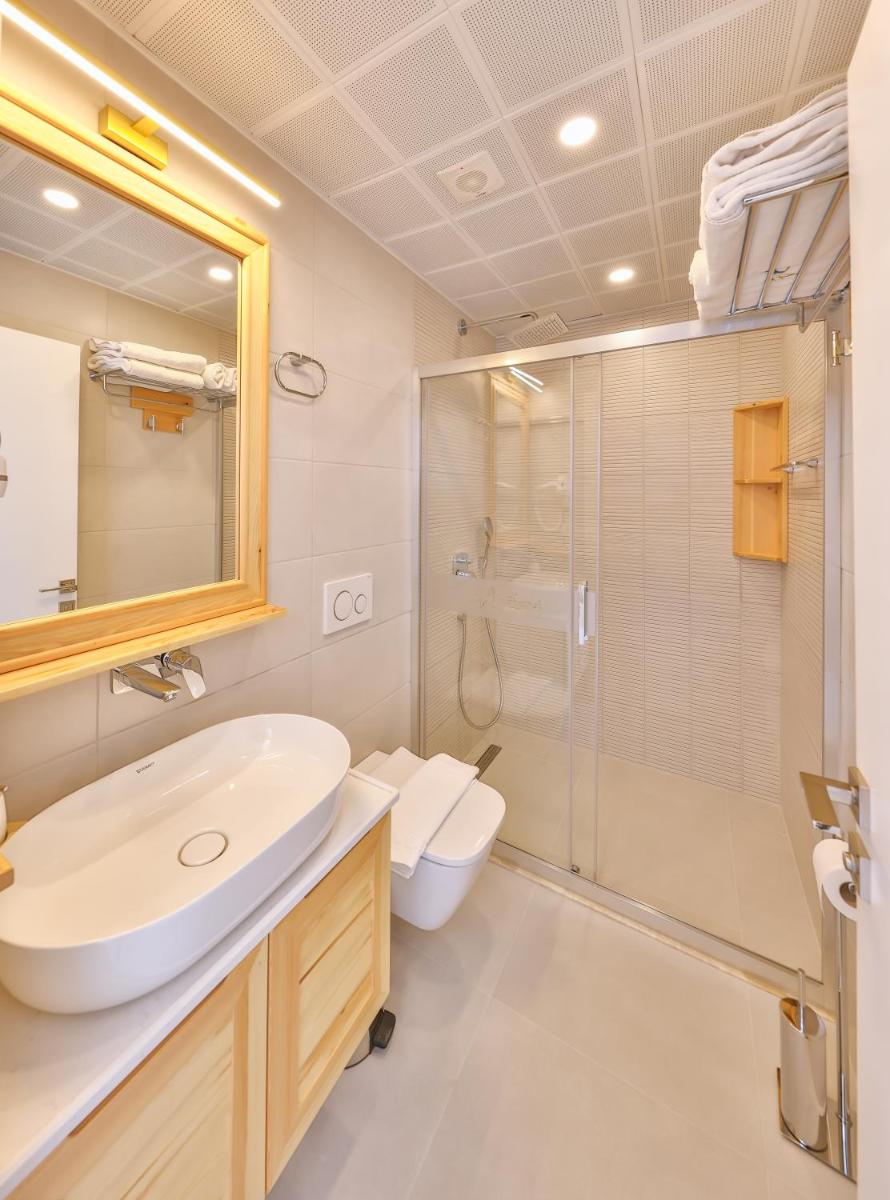 Hotel Aysima - Housity