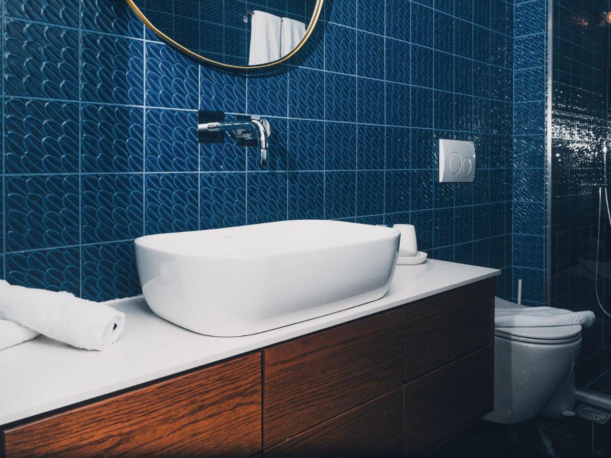 BLUE LUXURY SUITES - Housity