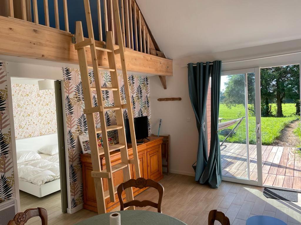 Eco-gîte à la Ferme d'Elles - Housity