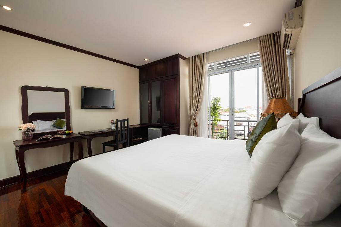 Suitetrails - Golden Sun Hotel