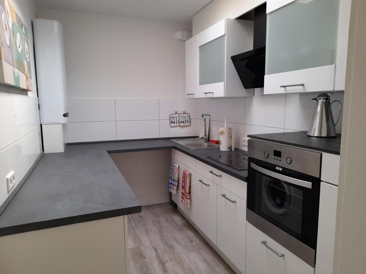 Ferienwohnung in Lemgo-Brake, 3 Zimmer - Housity