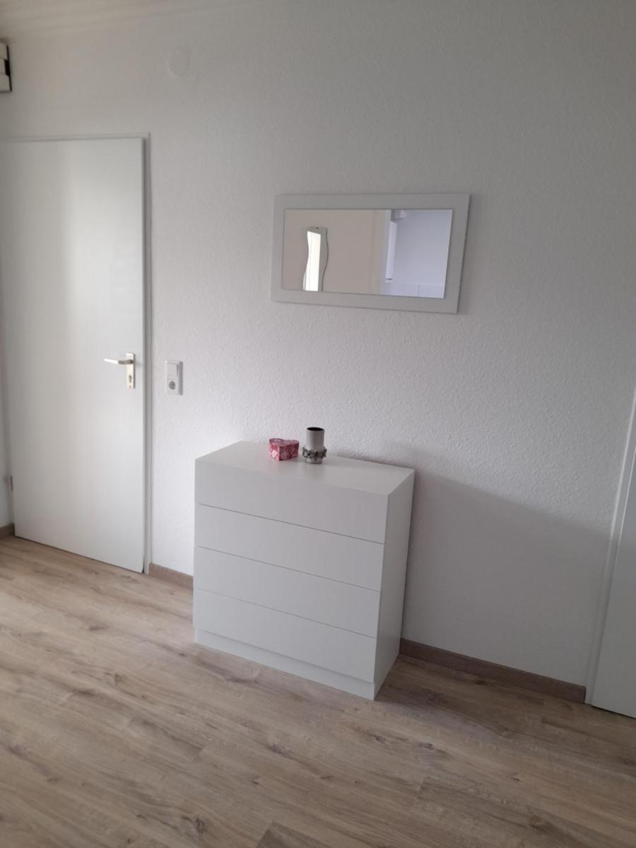 Ferienwohnung in Lemgo-Brake, 3 Zimmer - Housity