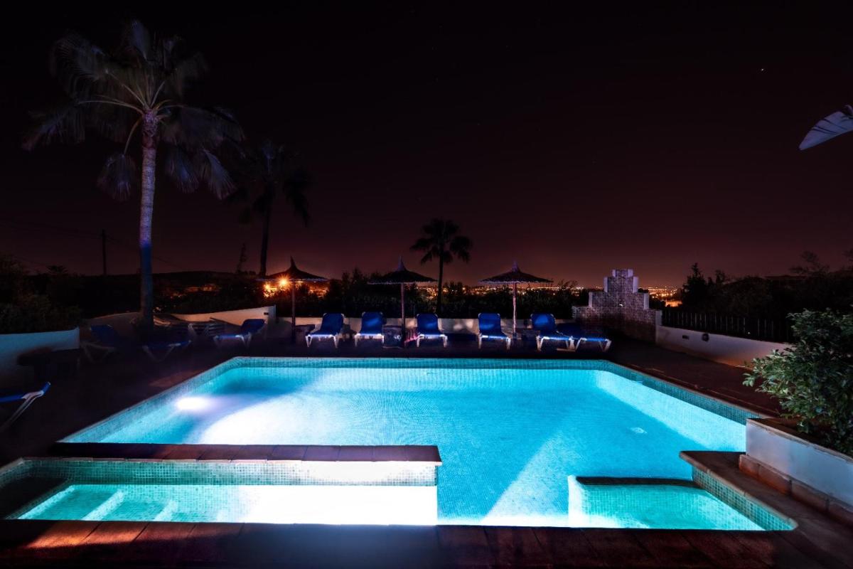 La Vie en Rose - Housity