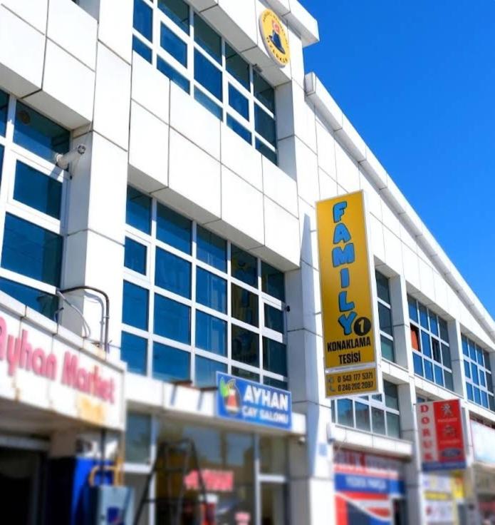 Öz Family - Housity