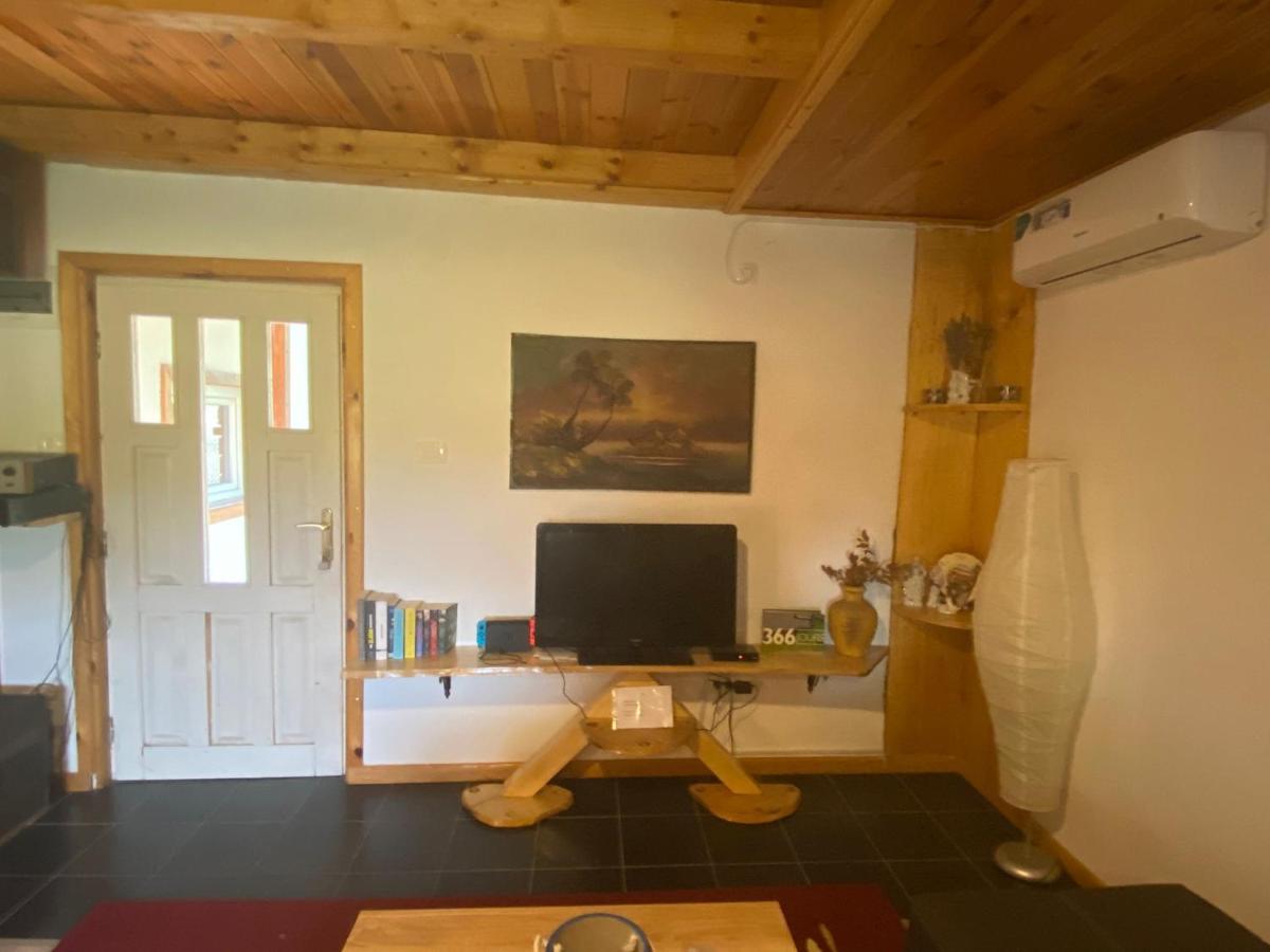 Cute lodge in Zeta - Housity