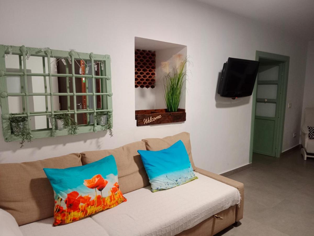 Los Siete Encantos - Housity
