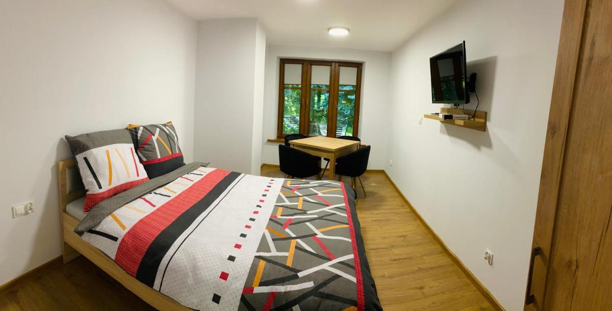 Mountain View Guest Rooms - Housity