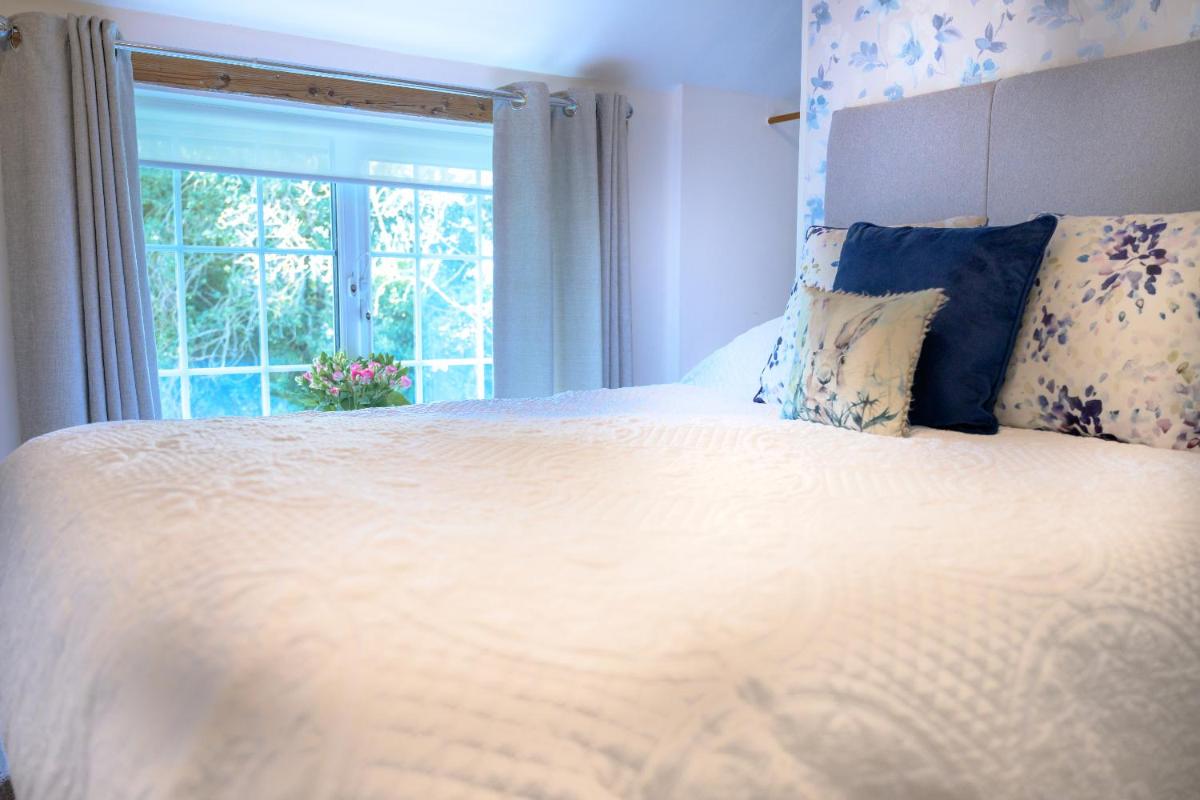Saughall Mill Farm Cottage - Housity