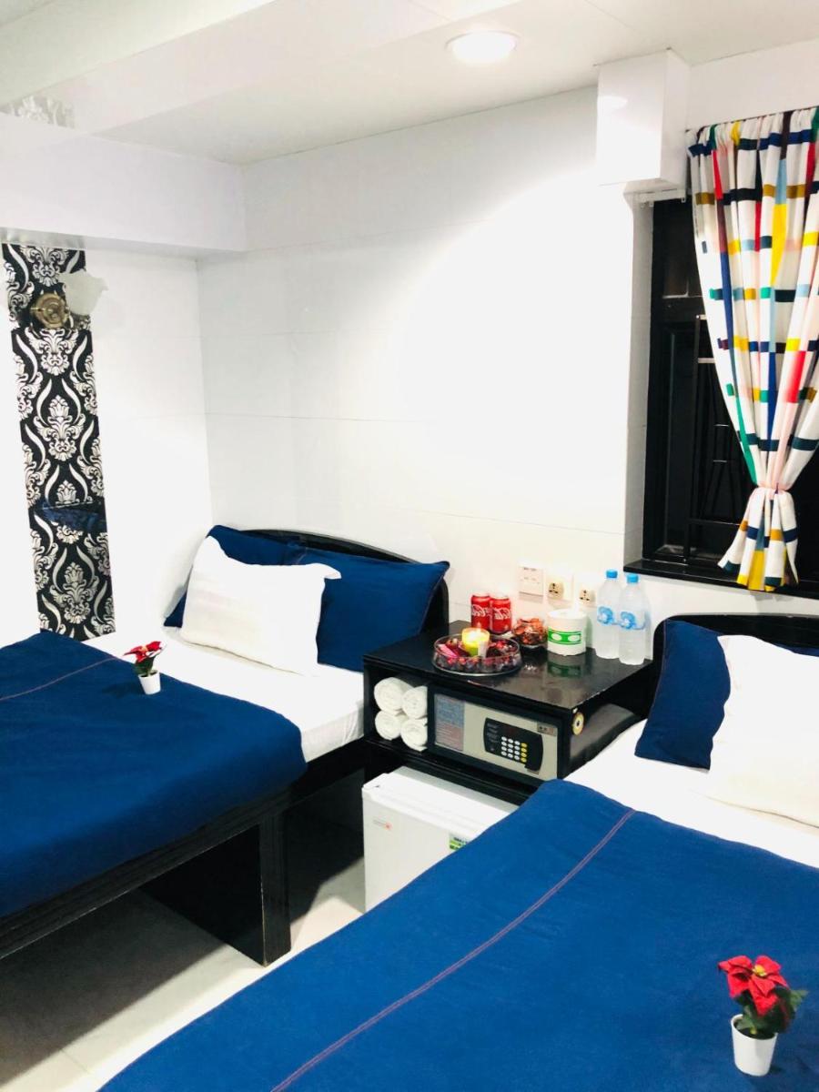 Manila Lounge - Housity