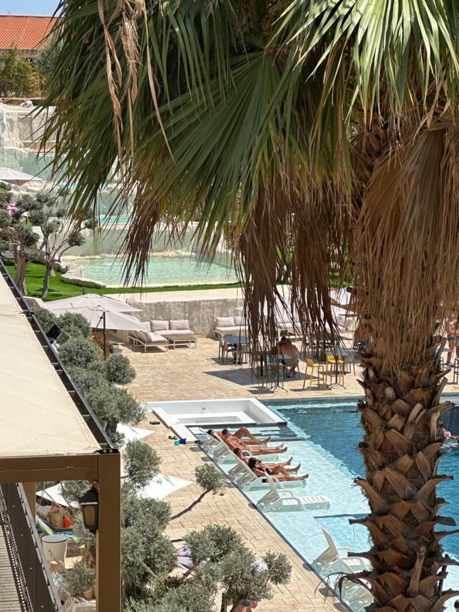 Al Balhara Resort & Spa - Housity