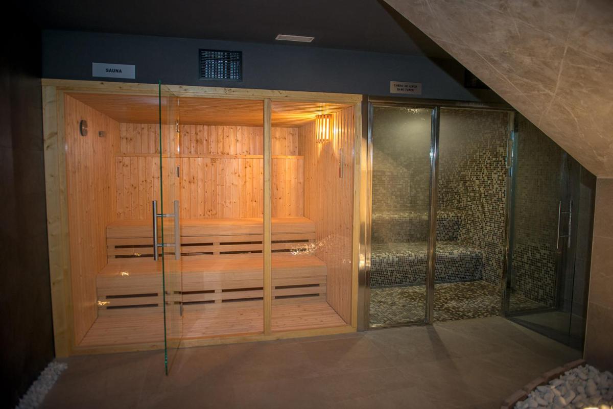 Imagen de la galería de Oroel Hotel & SPA, en Jaca