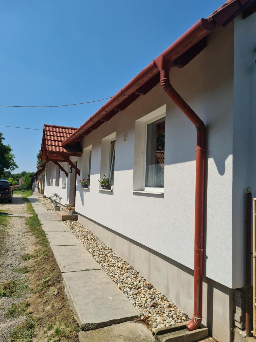 Barka vendégház - Housity