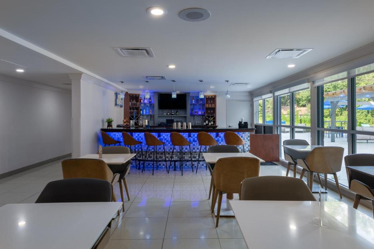 TRYP by Wyndham Tallahassee North I-10 Capital Circle - Housity