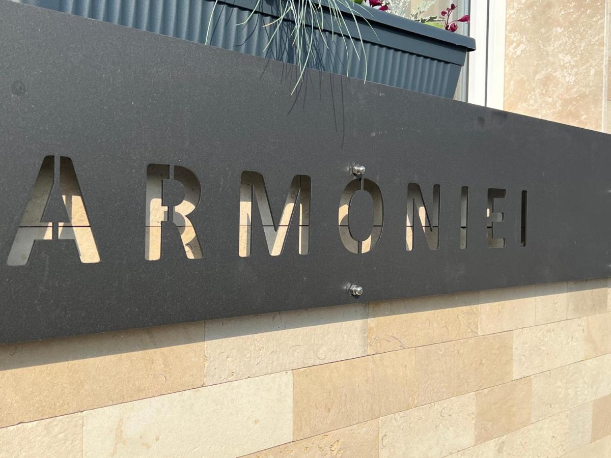Casa Armoniei - Housity