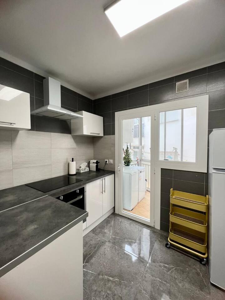 Amplio apartamento tranquilo cerca de la playa - Hizvo