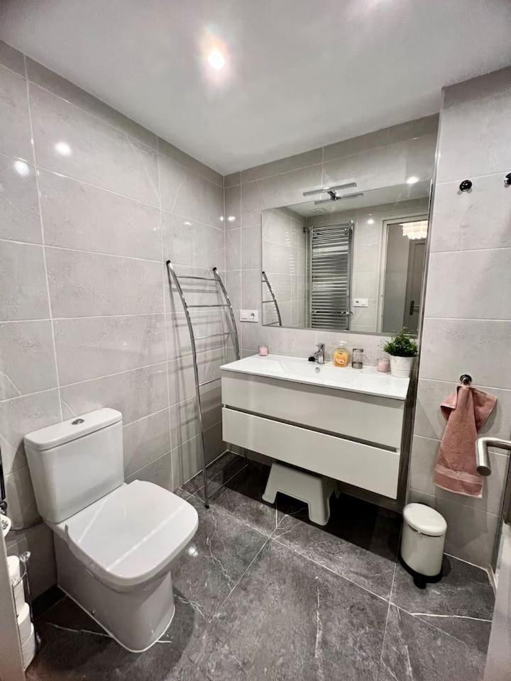 Amplio apartamento tranquilo cerca de la playa - Hizvo