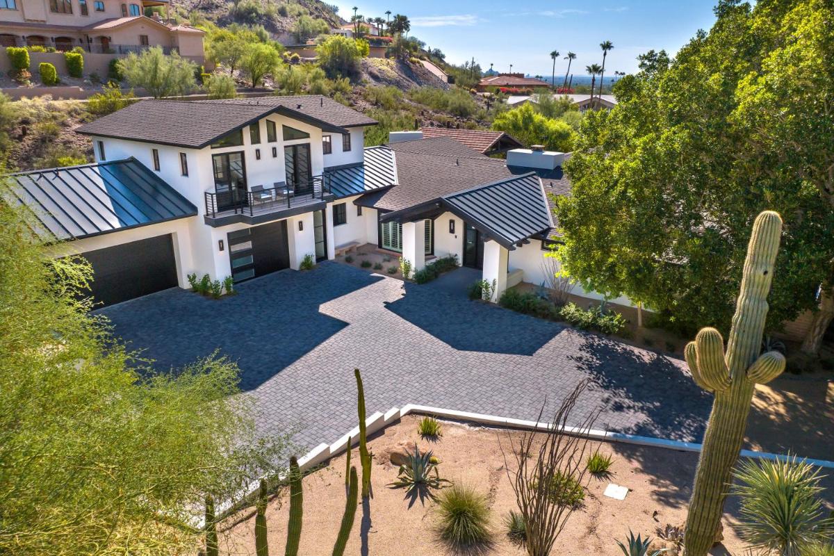 6BR - Mountainside Manor - Housity