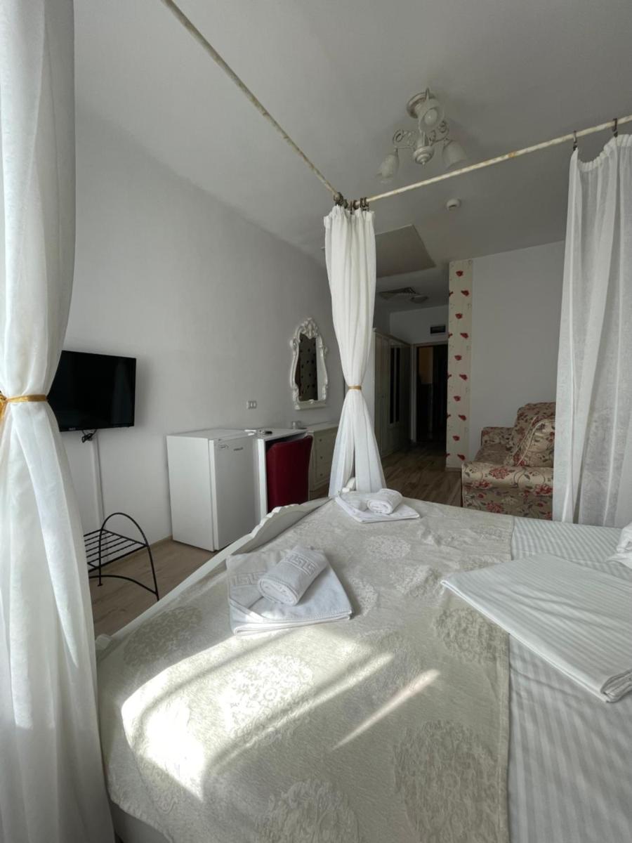 Hotel Prestige - Housity