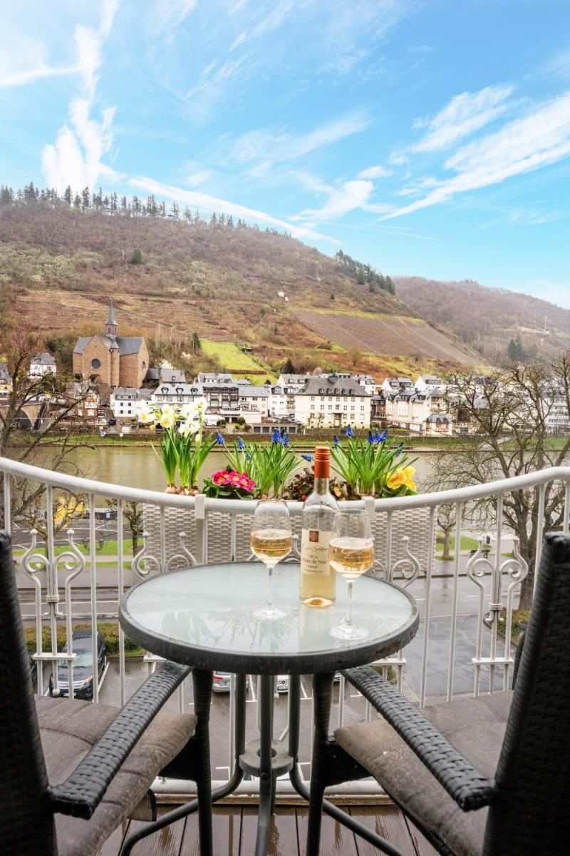 Hotel Germania - Housity