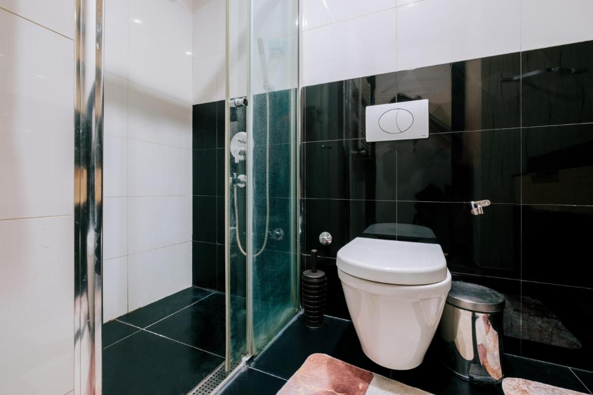 Cozy Studio Flat w Balcony 10 min to Marmara Forum - Housity