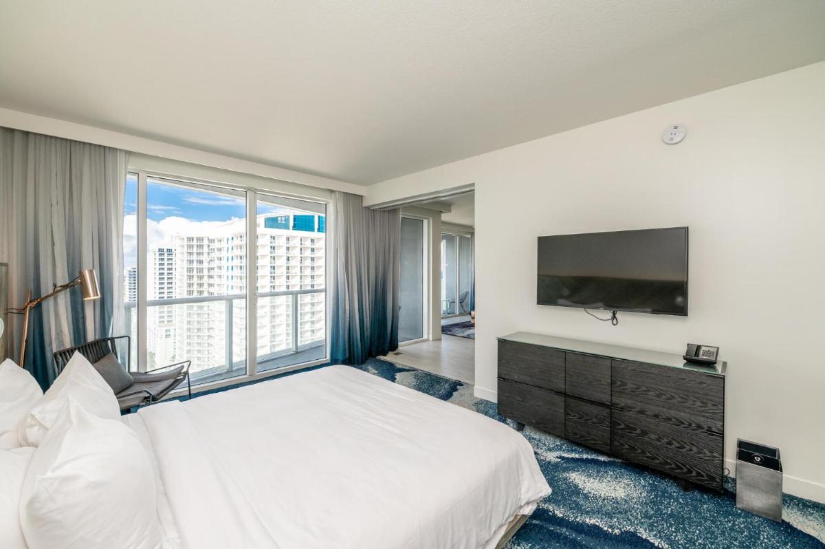 Suitetrails - Beachfront Luxury 2BR 2BA, Sleeps 6, Resort Access - Horizon by HomeStakes