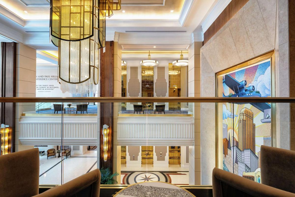 The Higgins Hotel New Orleans, Curio Collection by Hilton - Housity
