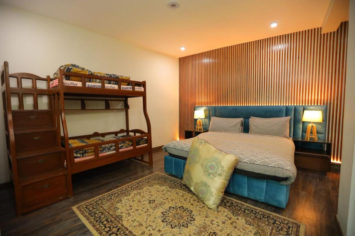 Hill Top Villa - Housity