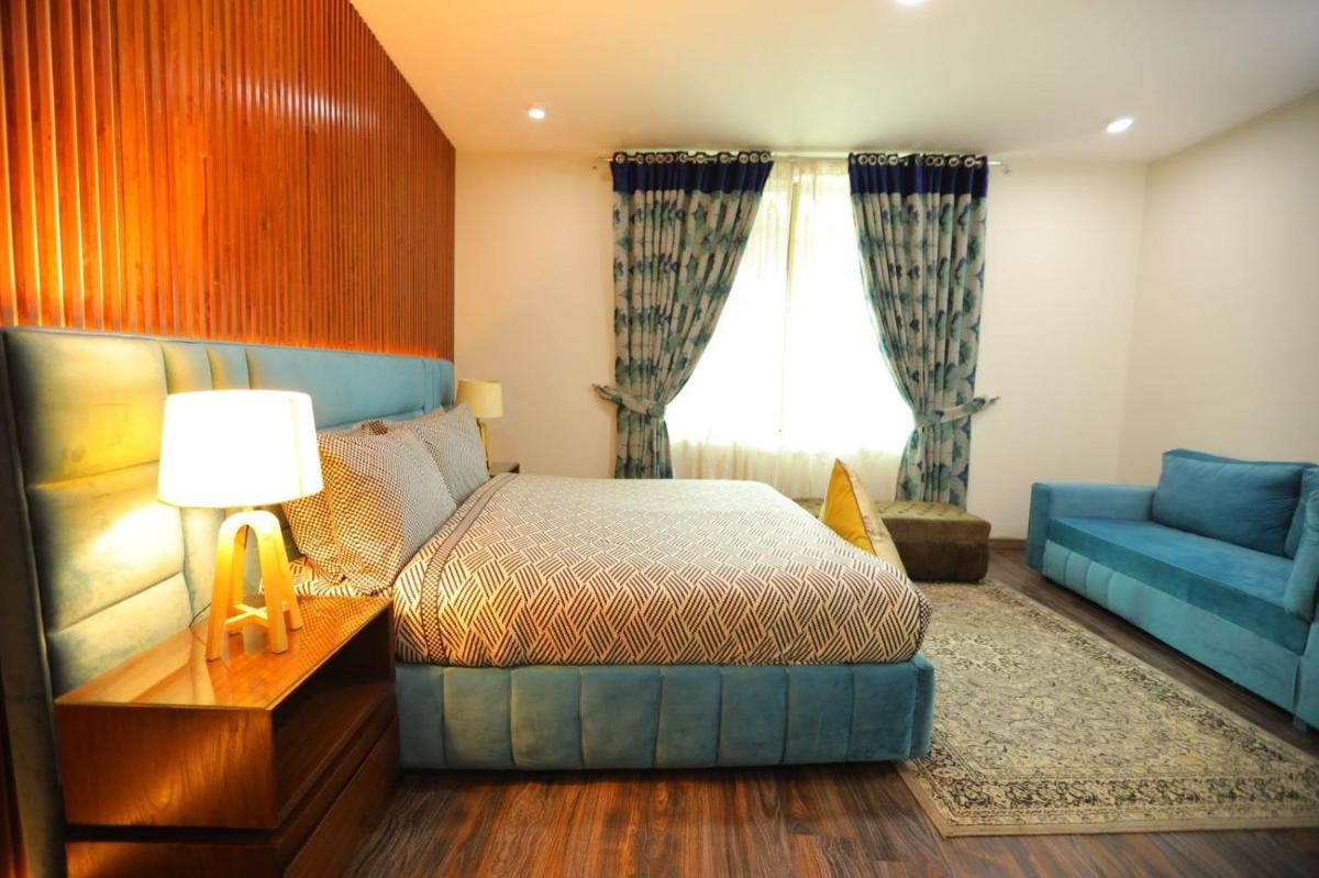 Hill Top Villa - Housity