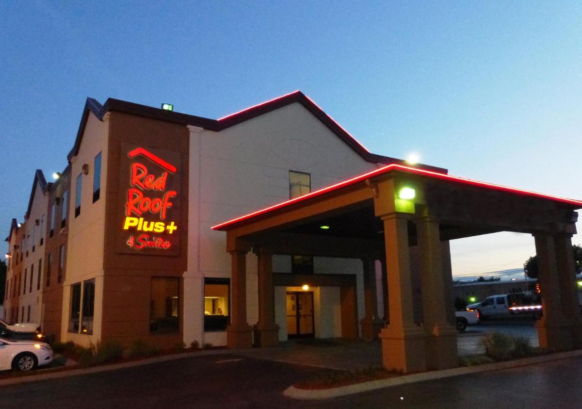 Red Roof Inn PLUS+ & Suites Chattanooga - Downtown - Housity