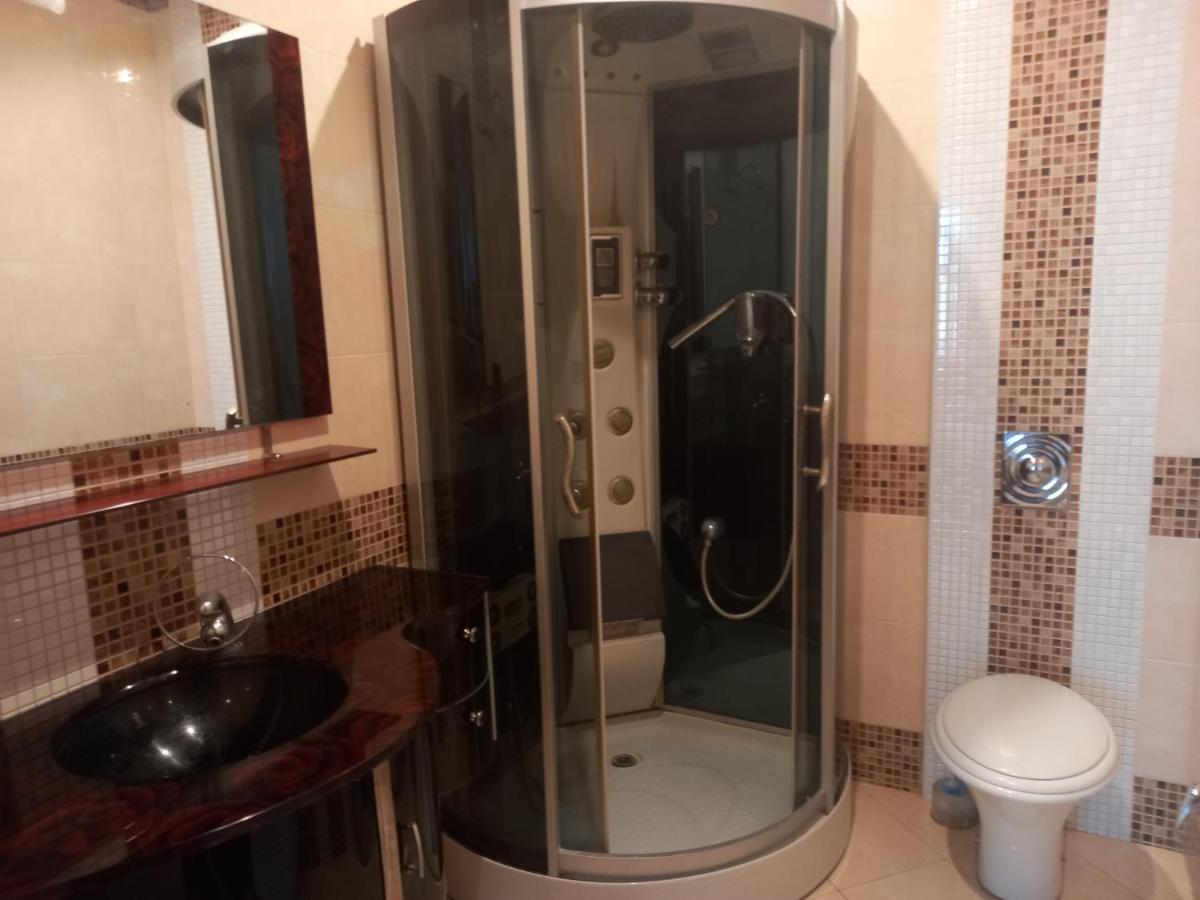 Flame Towers view apartment - Housity