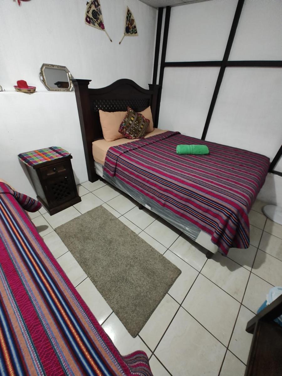 Francisco's rest house hotel - Housity