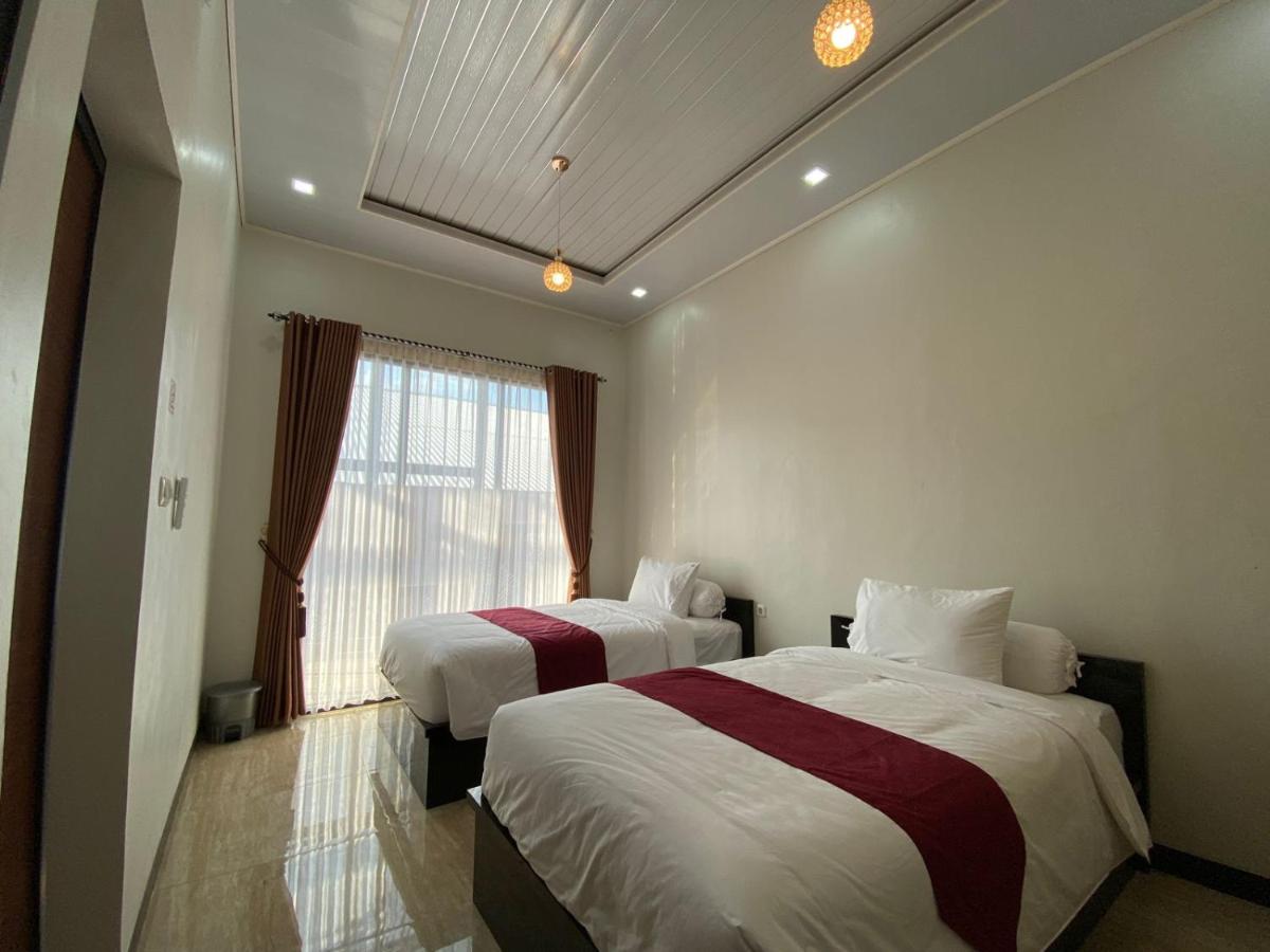 Hotel Lasnur Palace - Housity