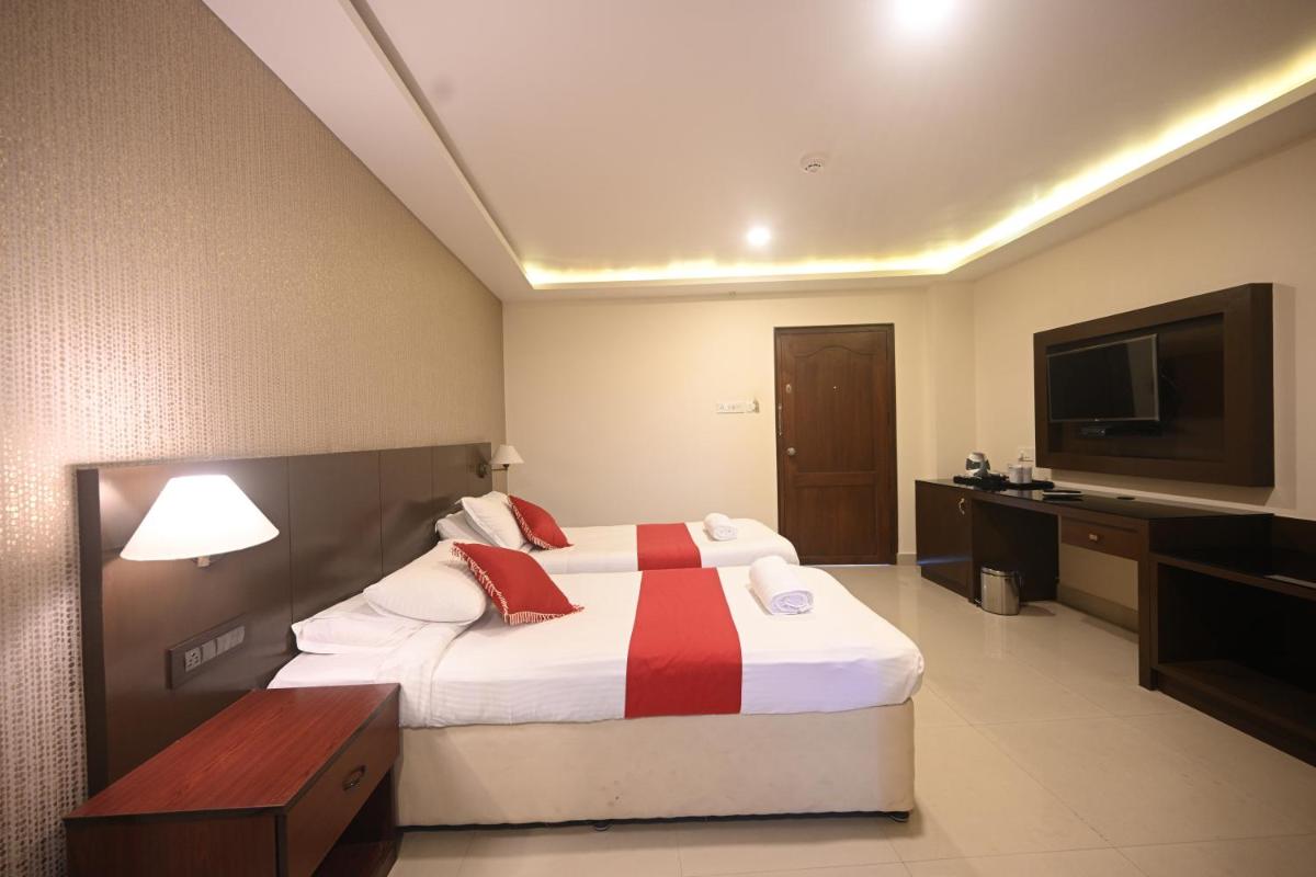 Hotel Bhagavath Gardens - Housity