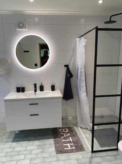 Hus nära Hallstaberget - Housity