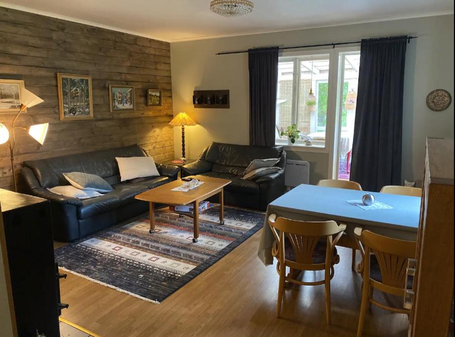 Hus nära Hallstaberget - Housity