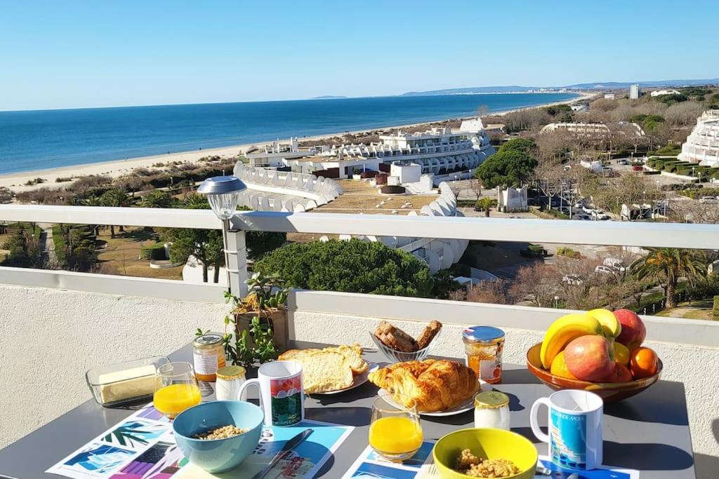 Le Panoramique * Vue Mer Exceptionnelle * Clim * Véranda * Parking Privé * Front de mer - Housity