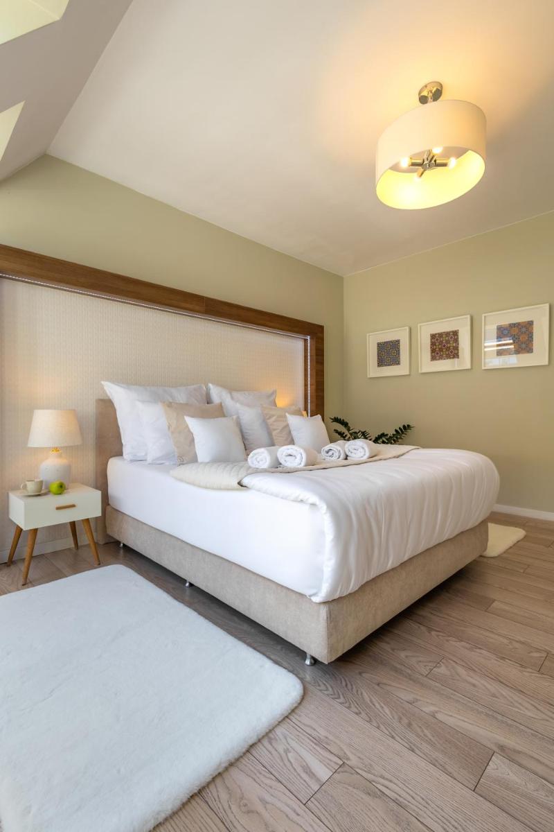 Apartament 24 AbsyntApart Rynek Wrocław - Housity