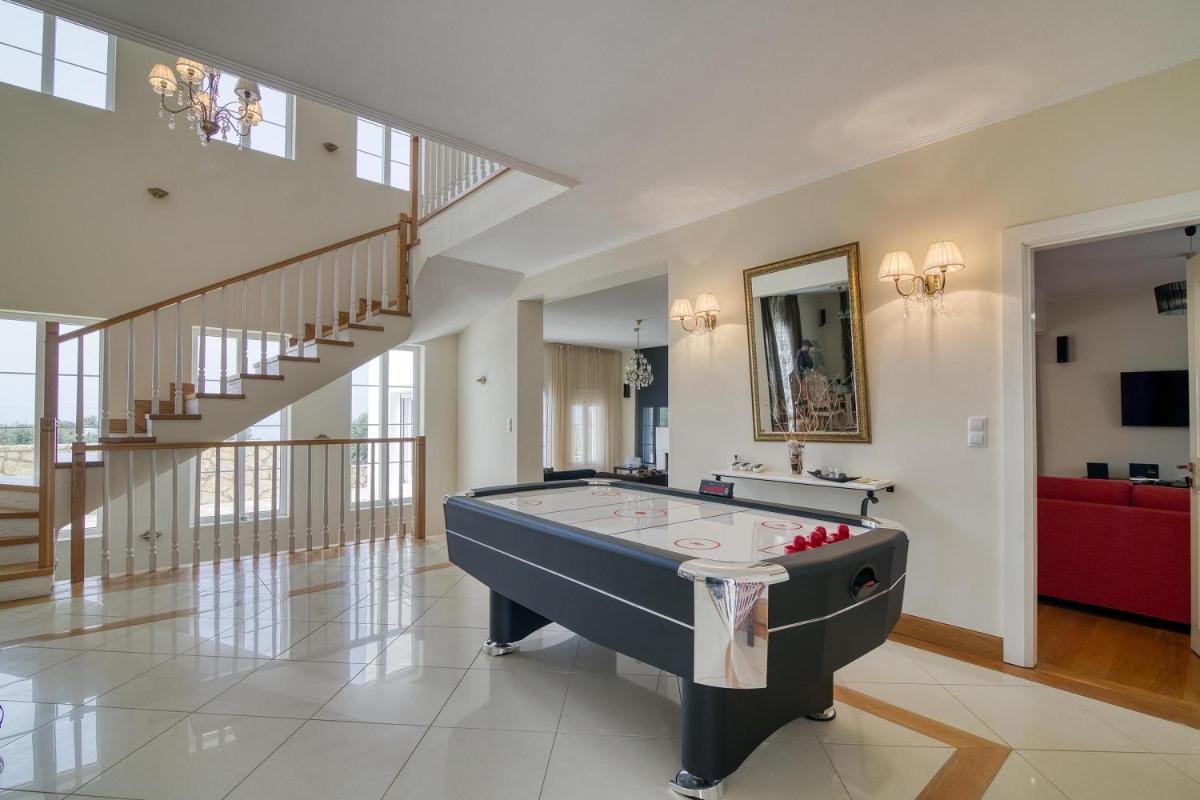 Amazing Pool Villa Kyllini Sea View - Happy Rentals - Housity