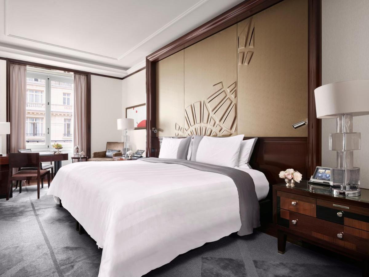 Un ou plusieurs lits dans un hébergement de l'établissement The Peninsula Paris