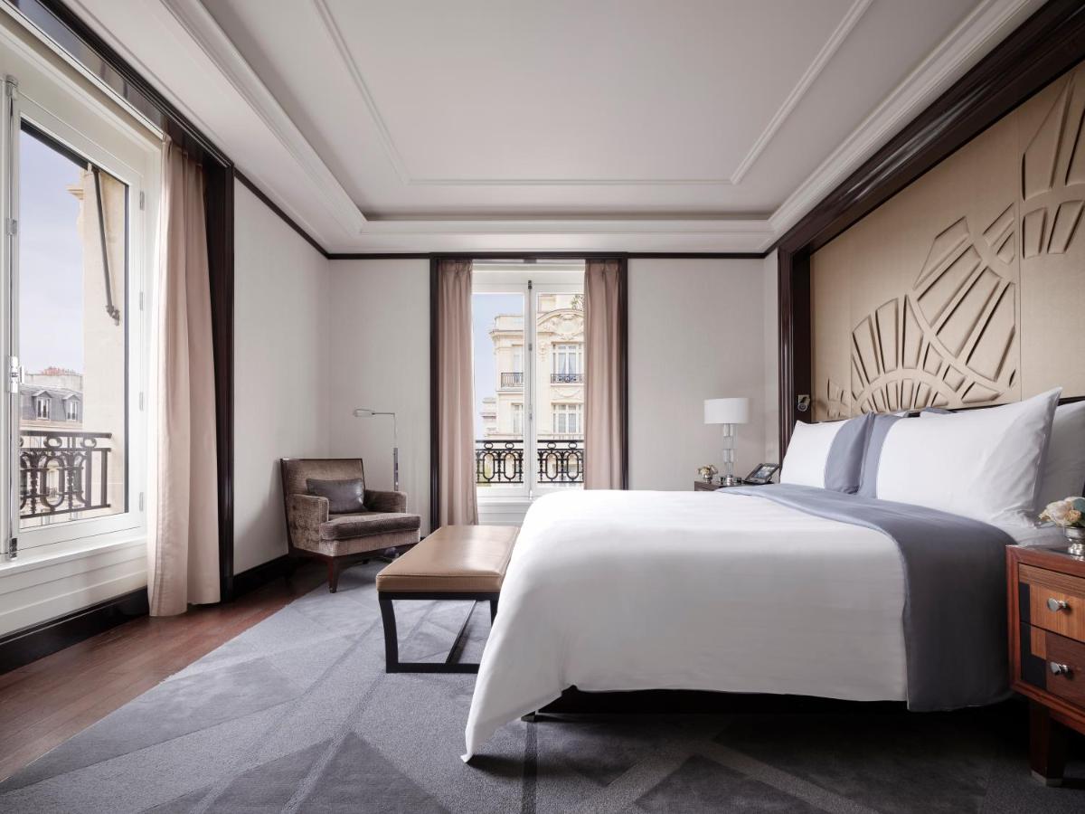 Un ou plusieurs lits dans un hébergement de l'établissement The Peninsula Paris