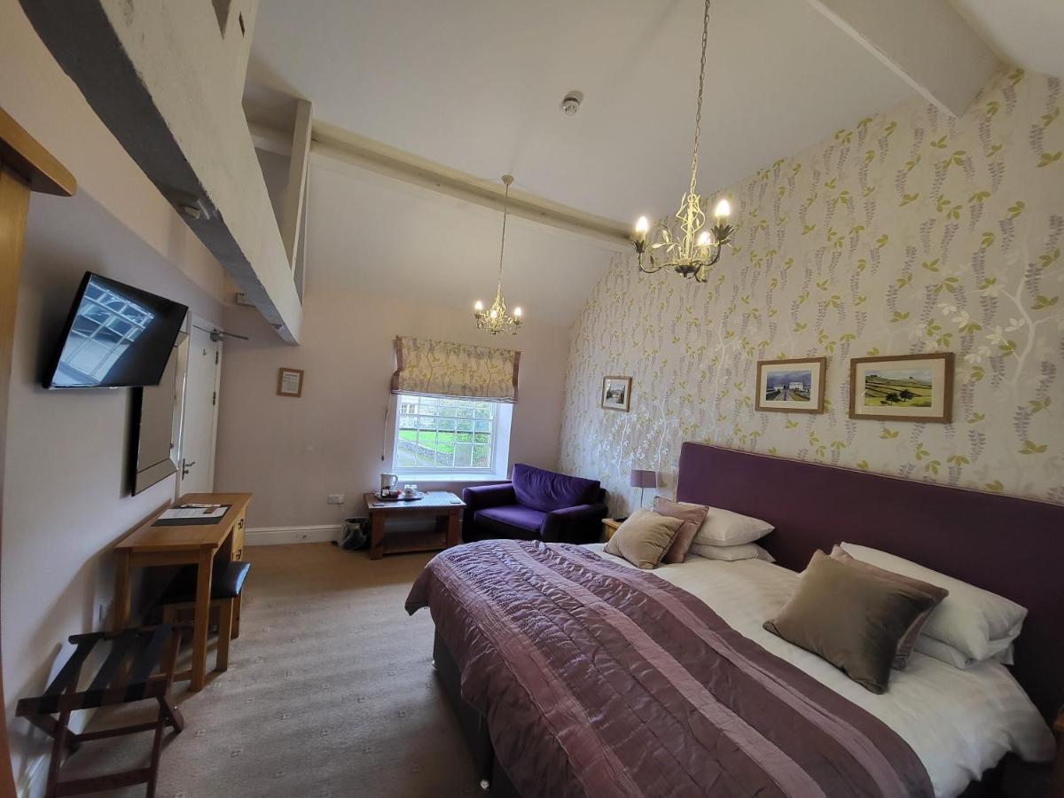 The Manifold Inn Hotel - Housity