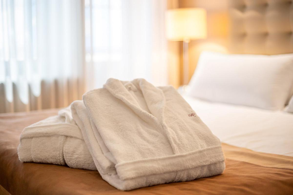 Maidan Palace Hotel - Housity