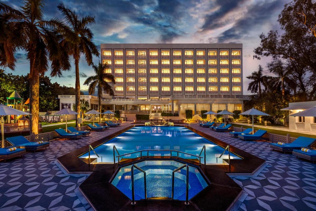 Tajview, Agra-IHCL SeleQtions - Housity