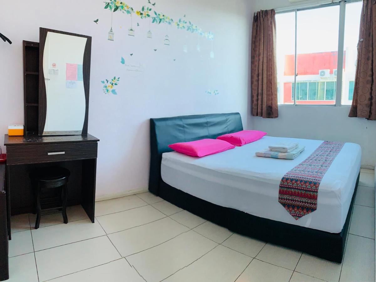 Prima B&B Hostel - Housity