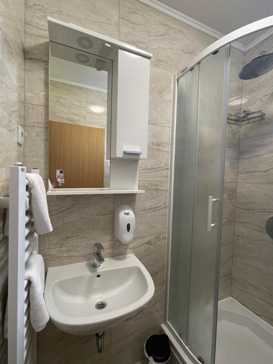 Bed & Breakfast Sjaj - Housity